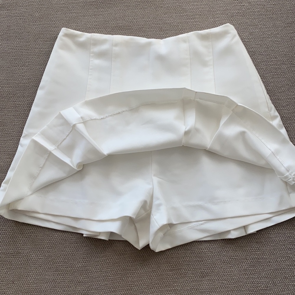 Zara mini skirt/short under